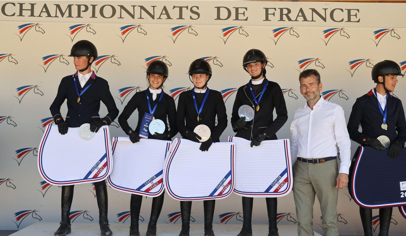 4 élèves sur le podium au championnat de france